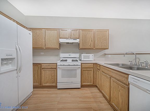 2nd image of 1321 Brookdale Dr