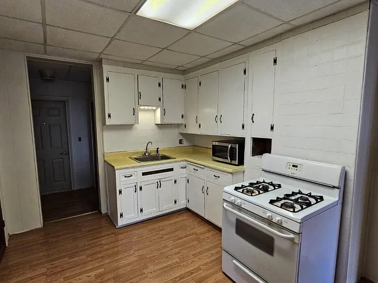 192 Wheat St — Photo 2