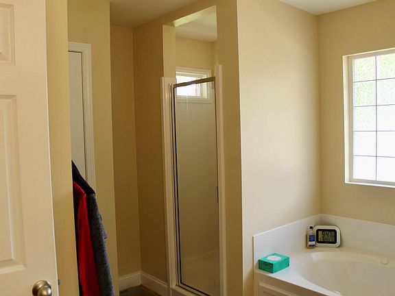 3rd image of 115 Kailyn Ct
