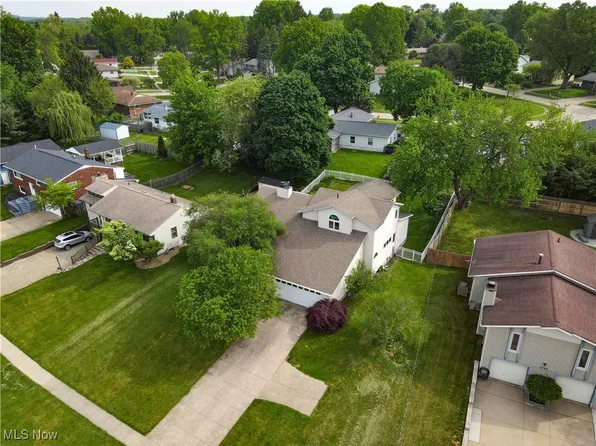 2793 Sand Run Pkwy, Akron, OH 44333