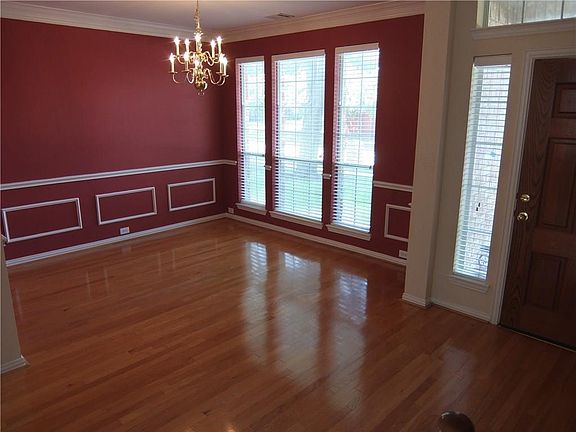 5th image of 4684 Spencer Dr