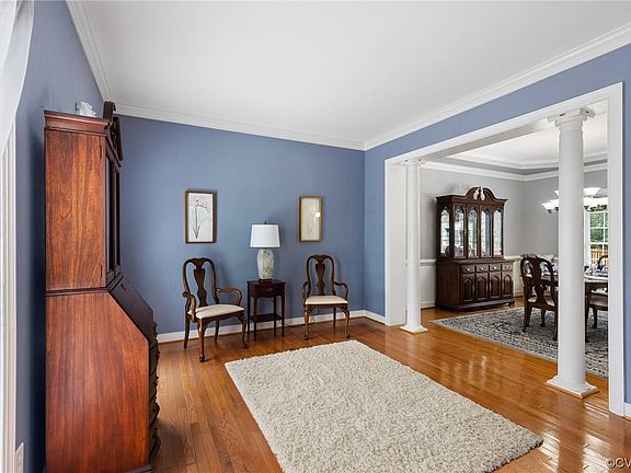 3rd image of 9342 Summer Oak Dr