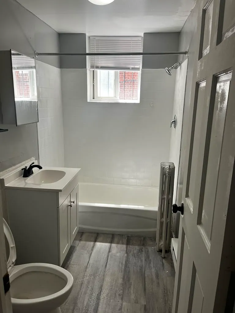1 bed, 875 sqft, $1,250 — Photo 4