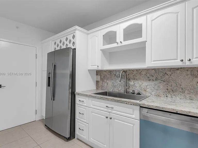 90 Edgewater Dr #1201 — Photo 10