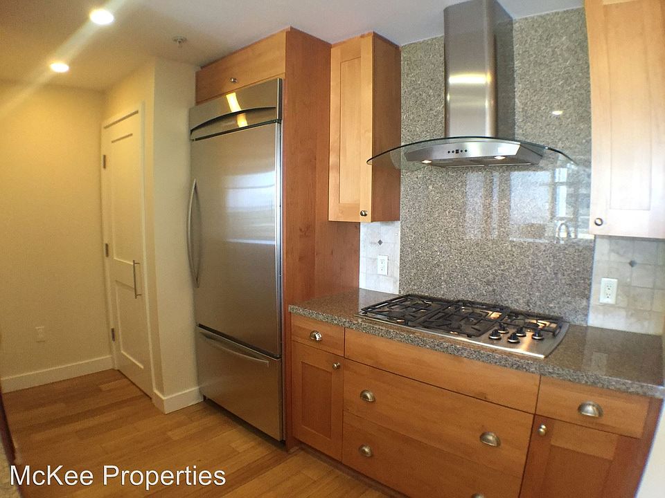1st image of 700 W East St Unit 501