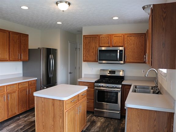 5th image of 1127 Nutmeg Dr