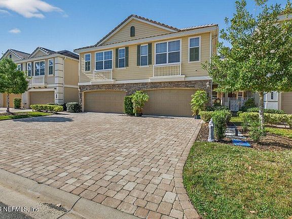 2nd image of 153 HEDGEWOOD Drive