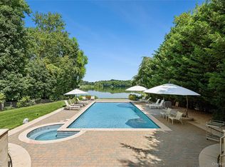 21 Lake Road, Great Neck, NY 11020