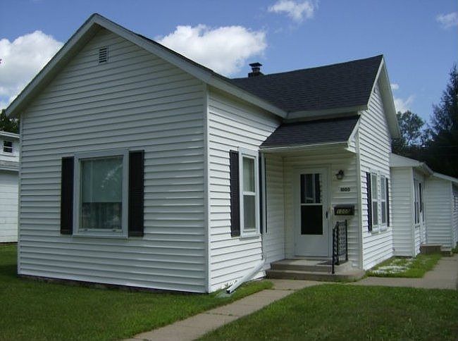 1st image of 1005 S 11th Ave
