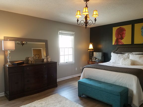 4th image of 45 Oak Leaf Cir