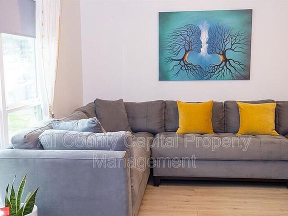 4th image of 8605 Putnam Dr APT 101