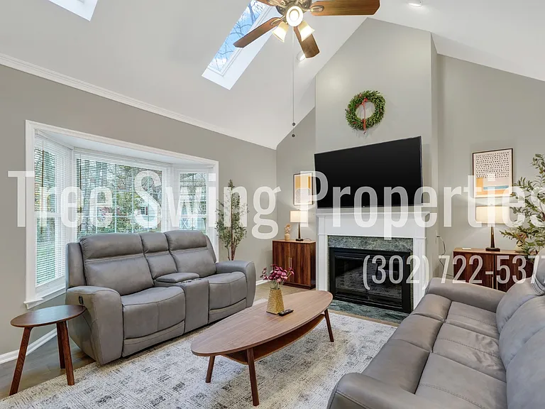 Villanova Ct — Photo 4
