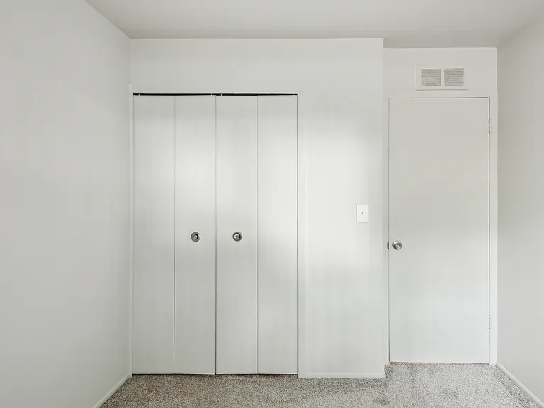 Park Hill Apartments — Photo 9