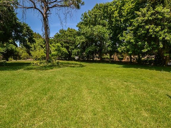 5th image of 1009 Beaver Dr