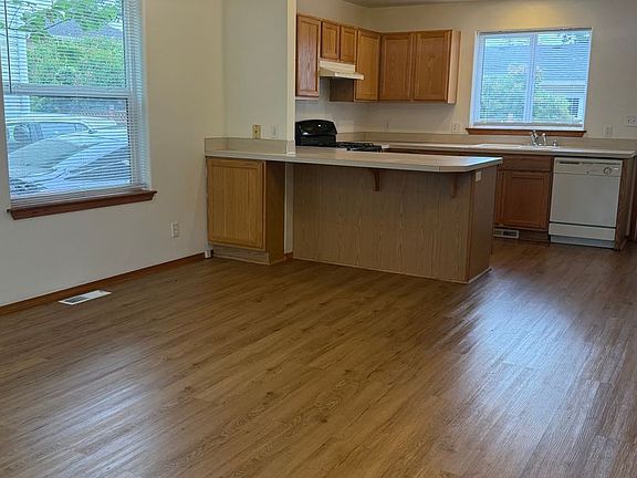 5th image of 1301-1317 Barkley Blvd #1315