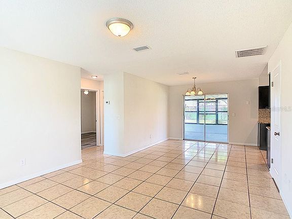 5th image of 140 Zacalo Way
