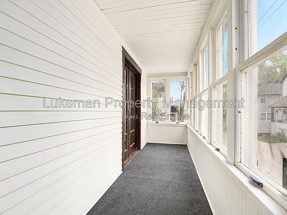 4th image of 434 Den Adel Ct