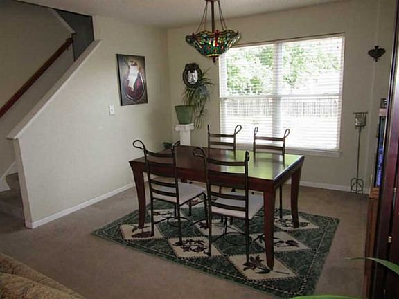 5th image of 6120 Karst Dr