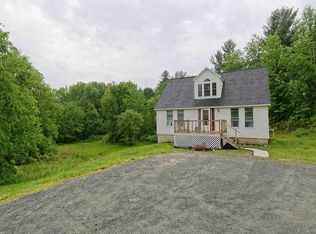 131 Calhoun Dr, Troy, NY 12182