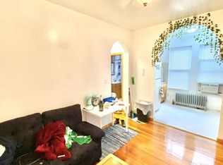 3082 37th St APT 3F, Astoria, NY 11103