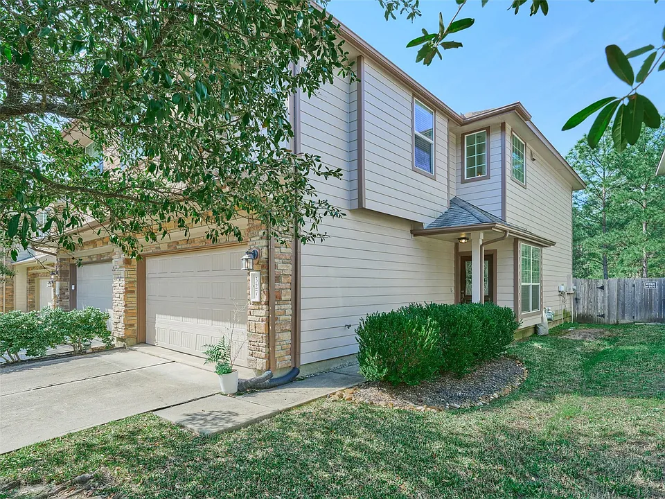 327 Bloomhill Pl