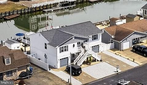 1st image of 15 Kentucky Dr