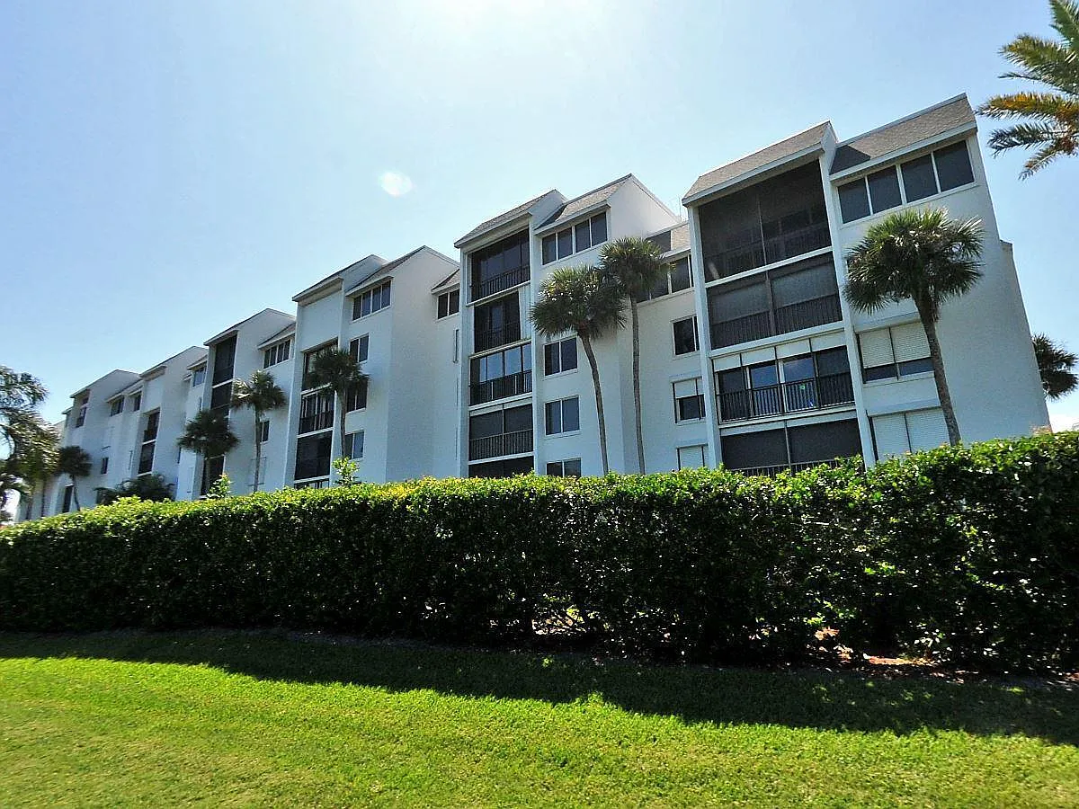 2 bed, 1184 sqft, $2,600 — Photo 1