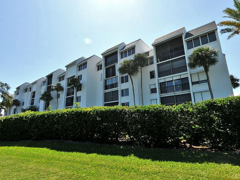 2400 S Ocean Dr #7626