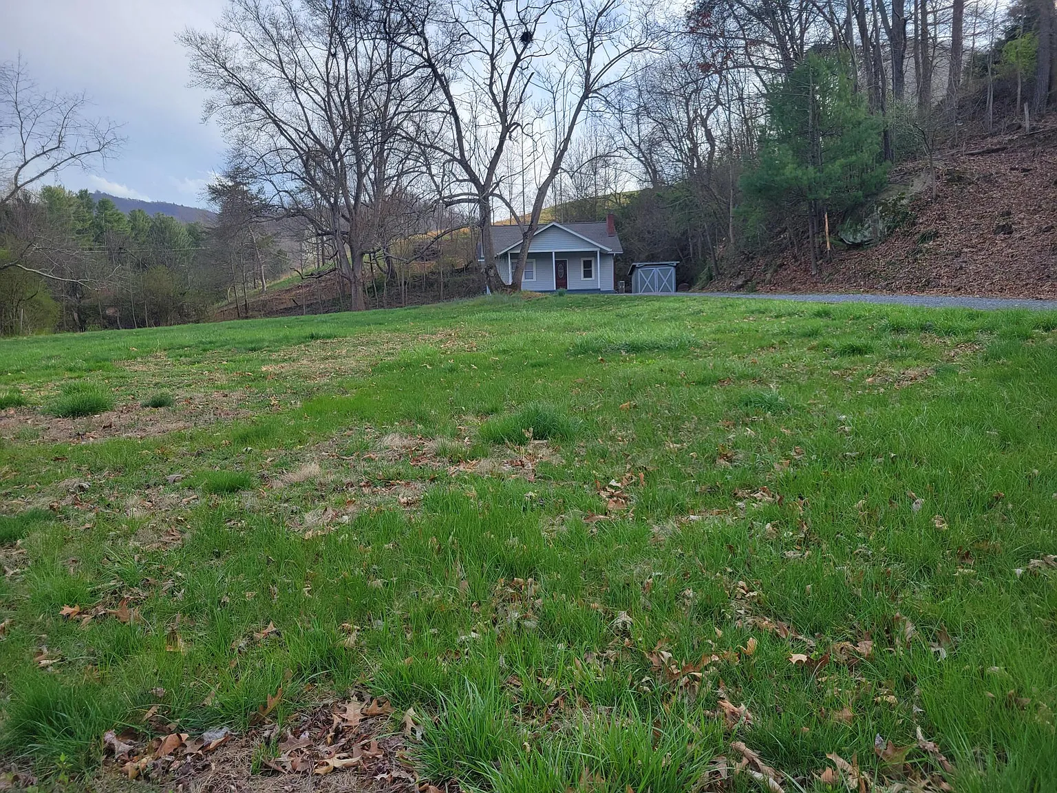 2 bed, 1100 sqft, $1,700 — Photo 2