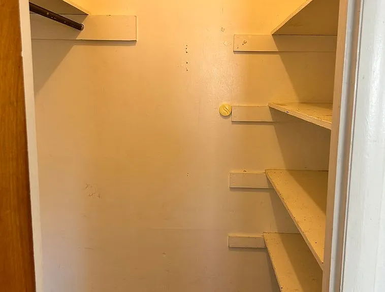301 E Grandview Dr #1 — Photo 11