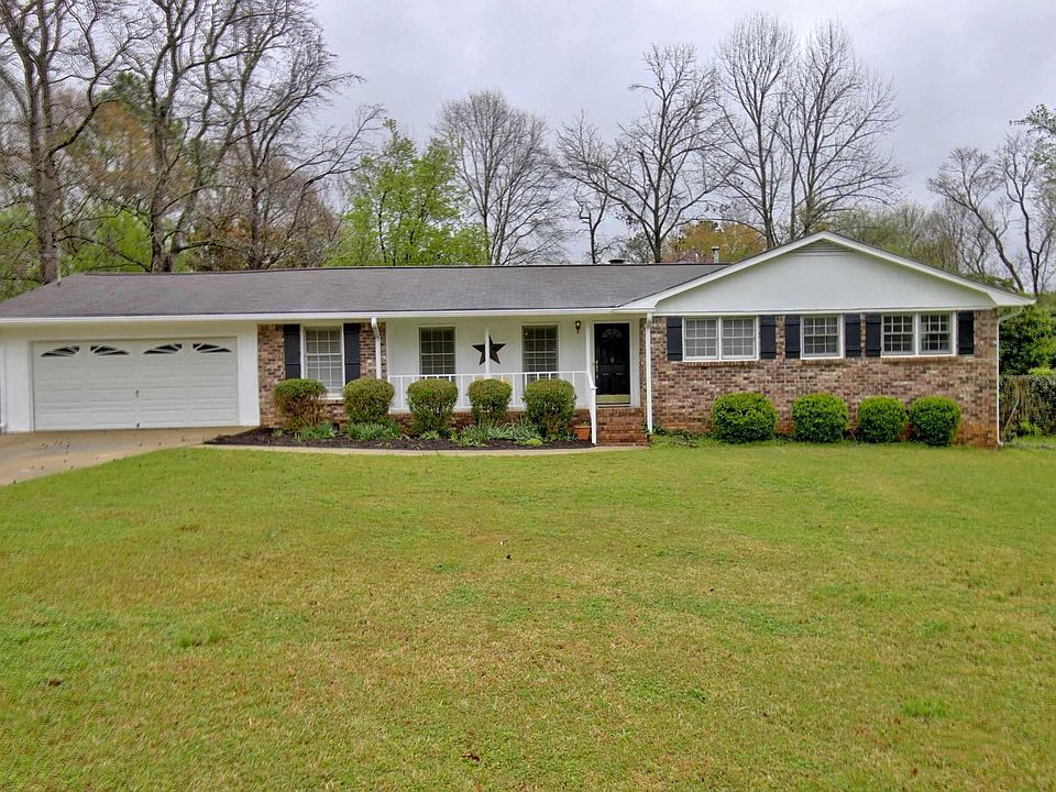 1st image of 3017 Carol Dr