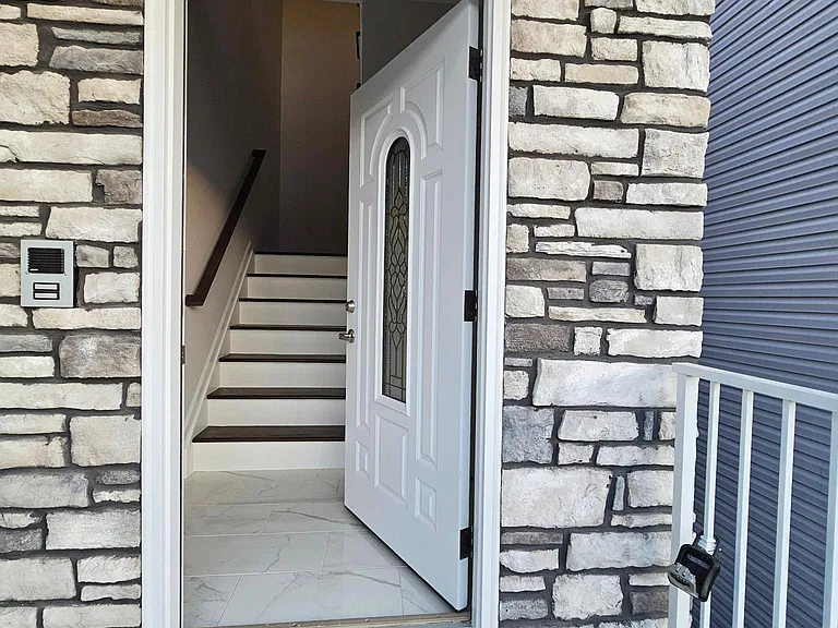 117 Miller St #2 — Photo 14