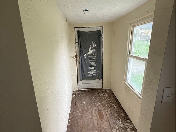 5th image of 2 Bell Ave