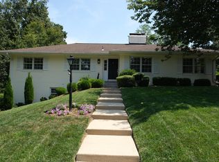 1825 Briar Ridge Ct, Mc Lean, VA 22101