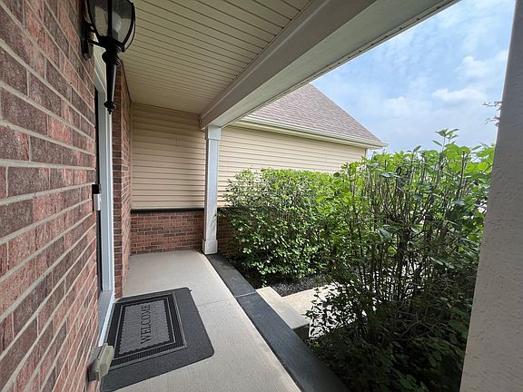 3rd image of 1220 Vertin Blvd