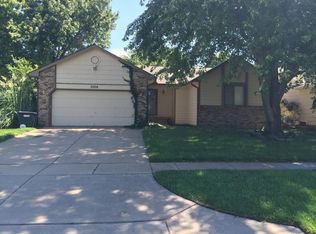 2008 N Parkridge Ct, Wichita, KS 67212