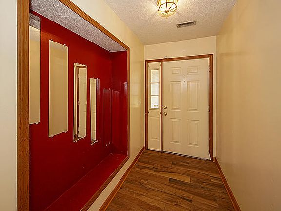 3rd image of 4725 Blakeford Ct