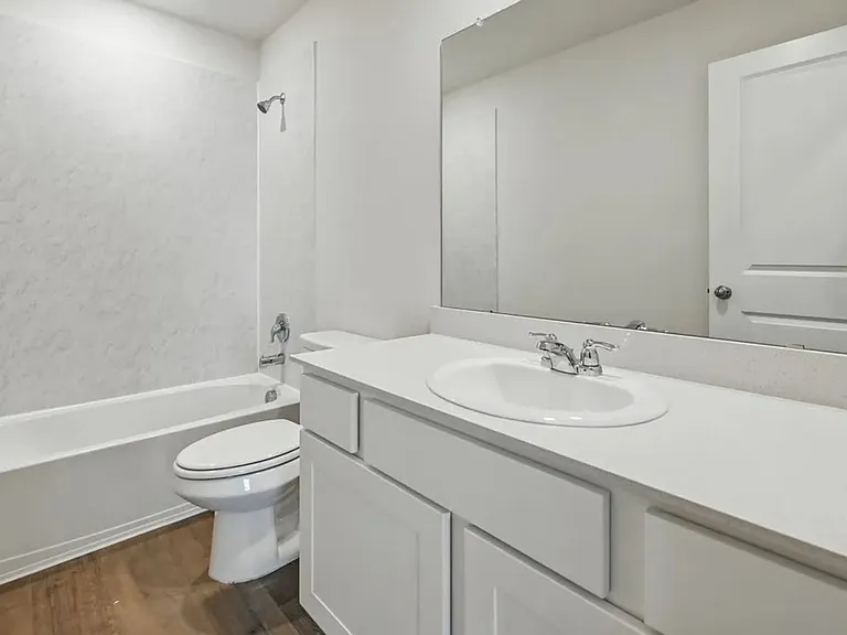 505 Lansdowne Dr — Photo 8