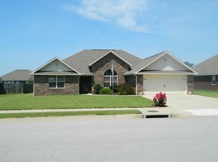 645 Asboth St, Pea Ridge, AR 72751