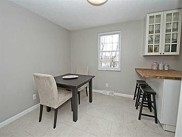 5th image of 207 Bellford Dr
