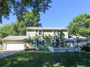 7134 Bond St, Shawnee, KS 66203