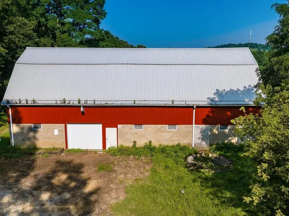 19300 Frampton Rd, Frazeysburg, OH 43822