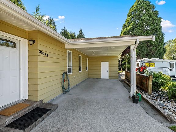 3rd image of 20782 52nd Ave