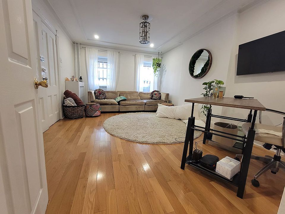 1st image of 748 Lincoln Pl #1B