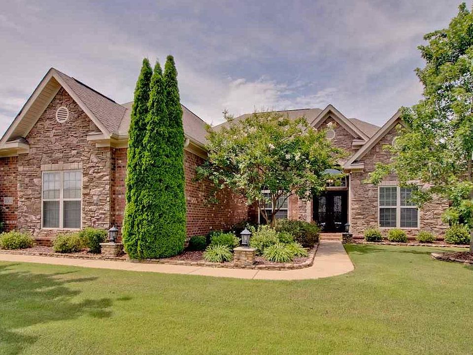 1st image of 3002 Laurel Cove Way