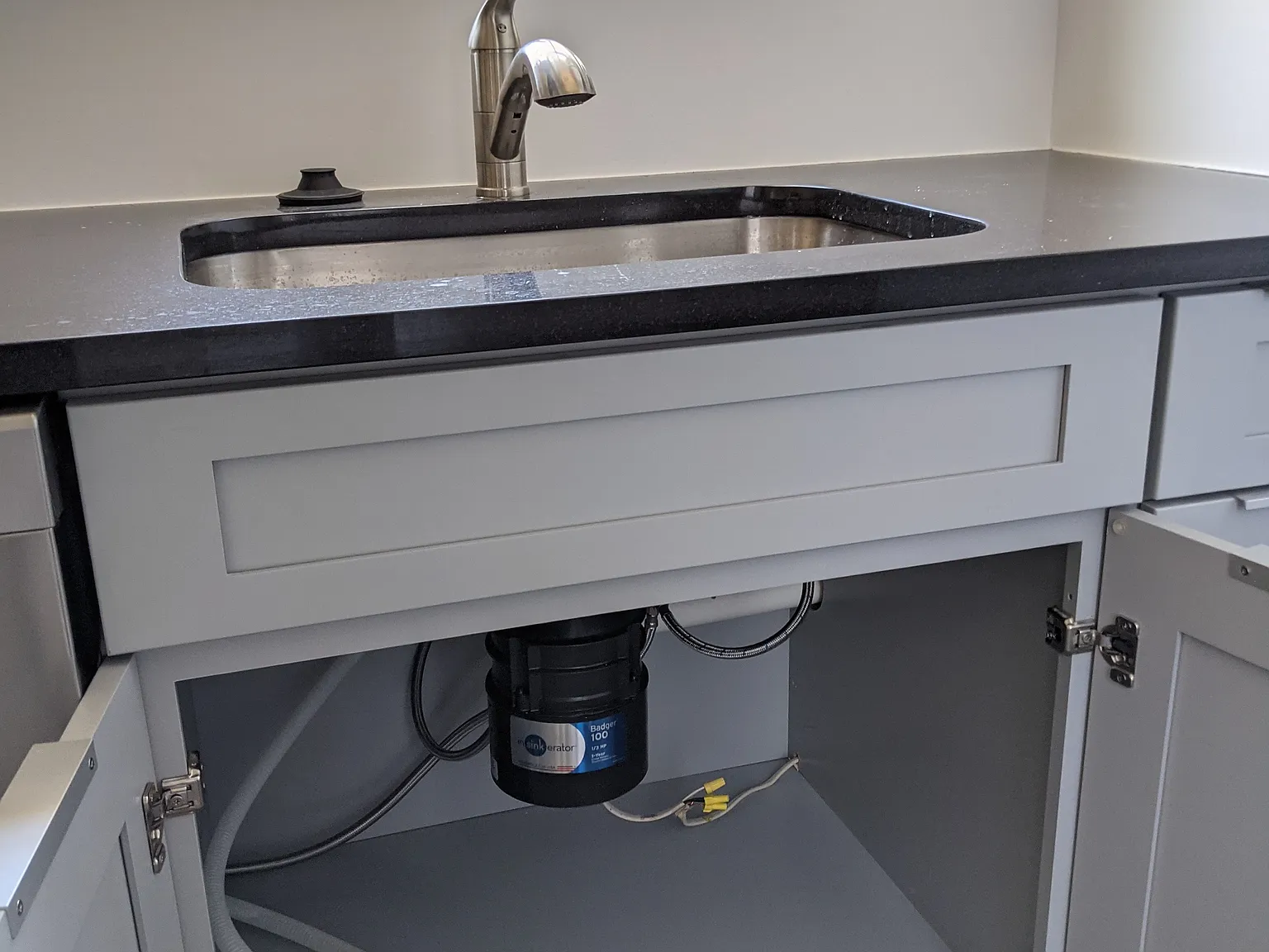 113 Wayne Pl SE — Photo 3