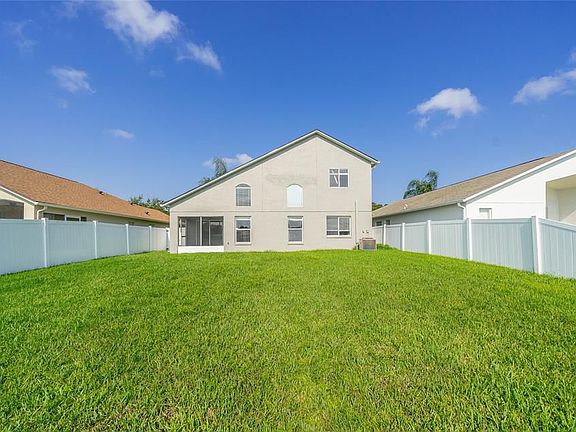 5th image of 7332 Newhall Pass Ln