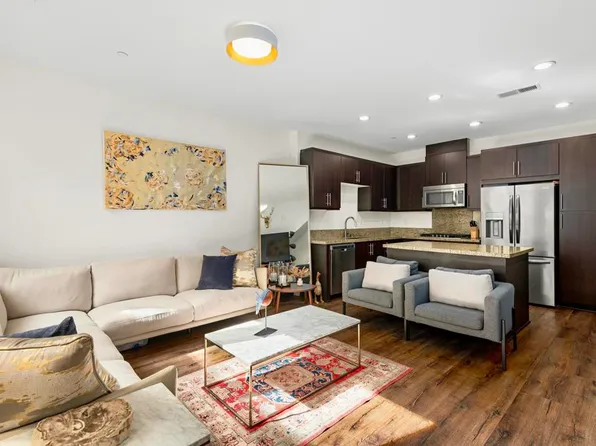 2444 Aperture Cir, San Diego, CA 92108
