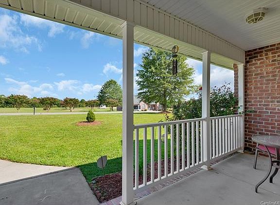 2nd image of 158 Skyland Dr