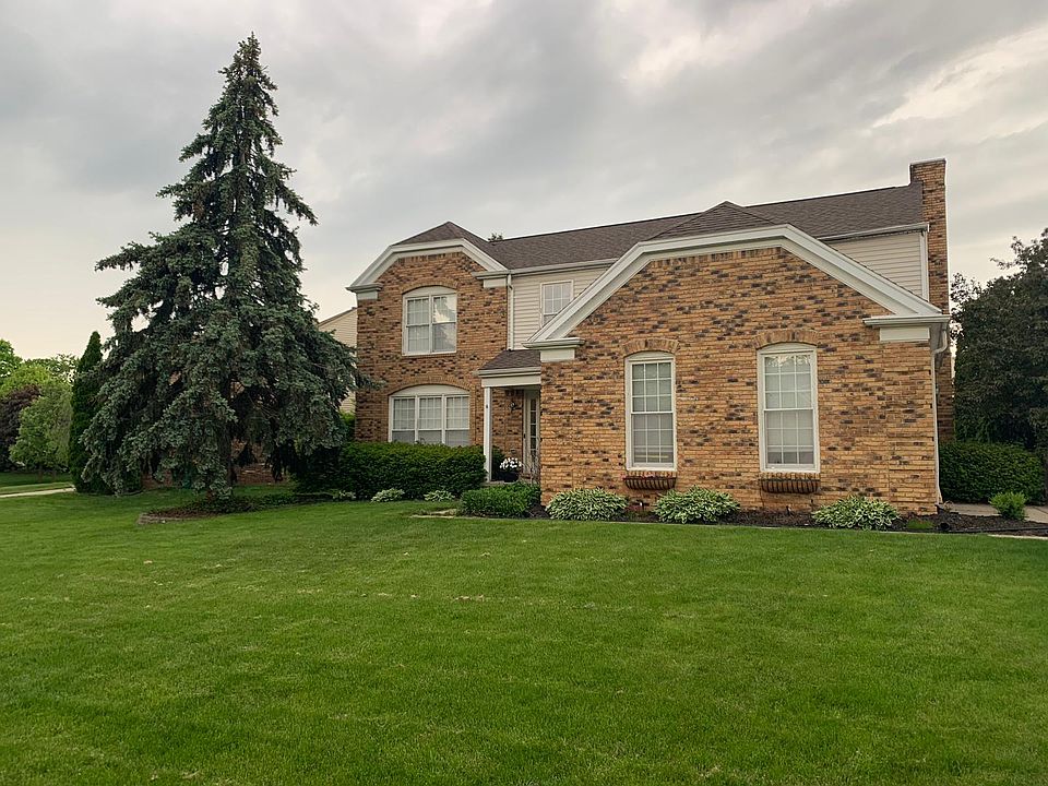 1st image of 45010 Lightsway Dr